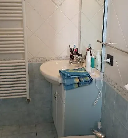 Con Porticato Sul Prato Villa *
